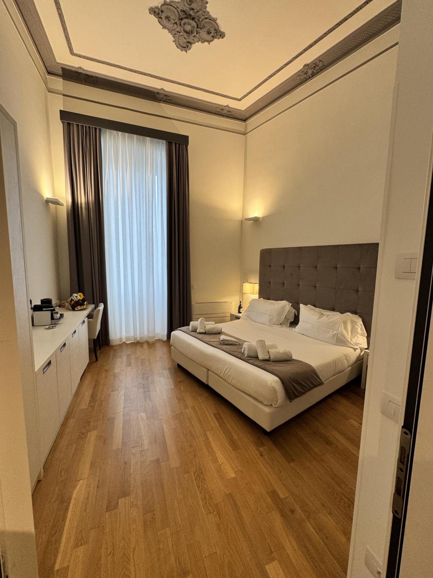 History Suite Essence โรม ภายนอก รูปภาพ