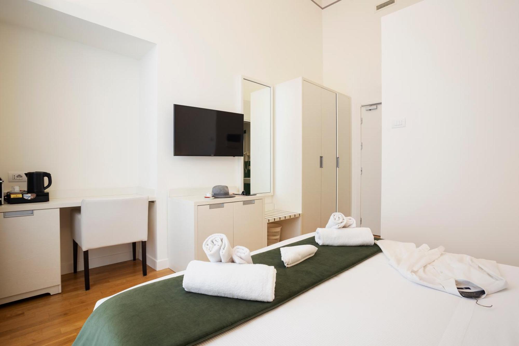History Suite Essence โรม ภายนอก รูปภาพ