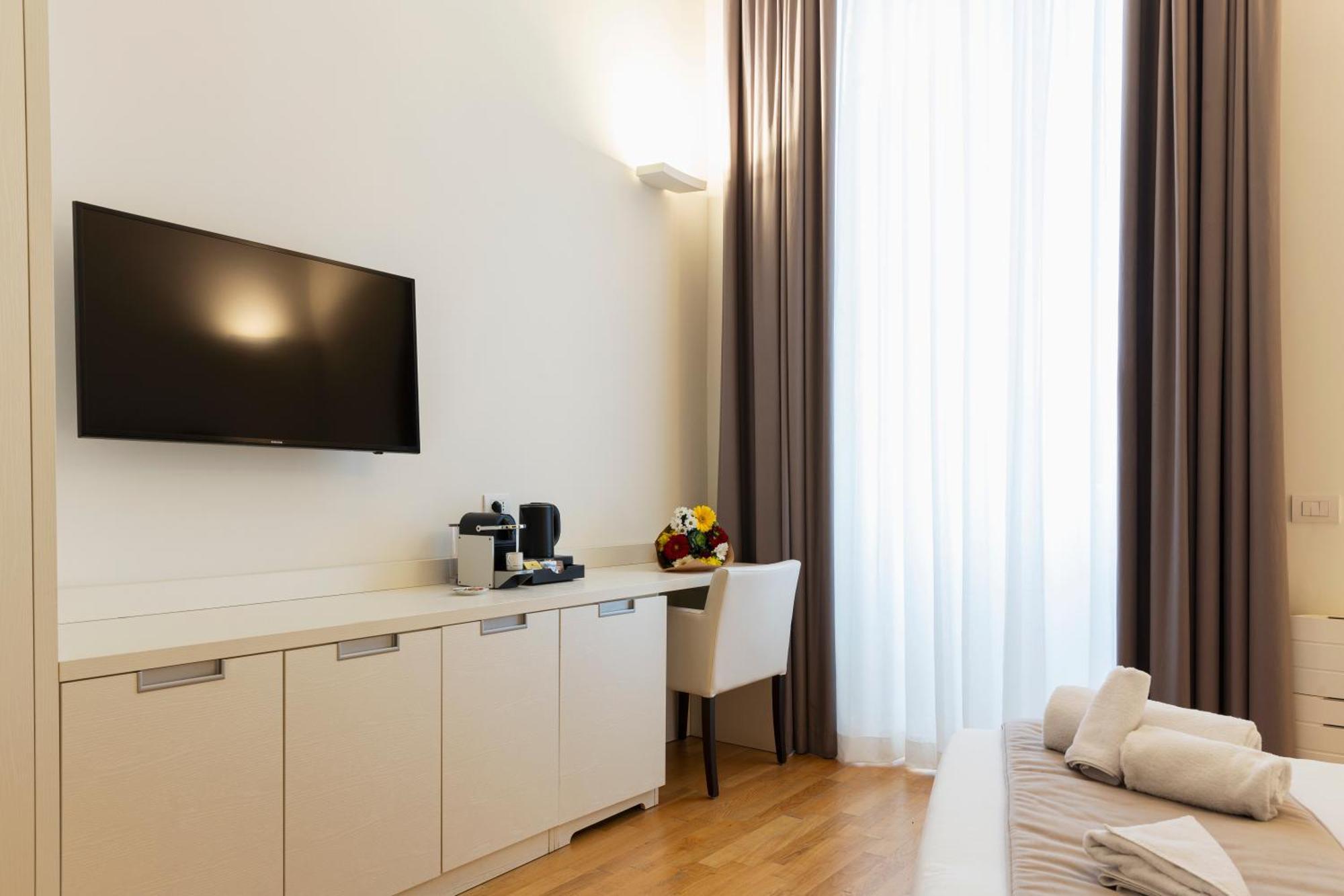 History Suite Essence โรม ภายนอก รูปภาพ